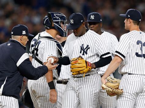 yankees game today pitchers.